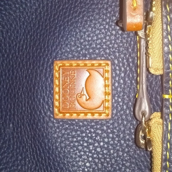 Women's large handbag